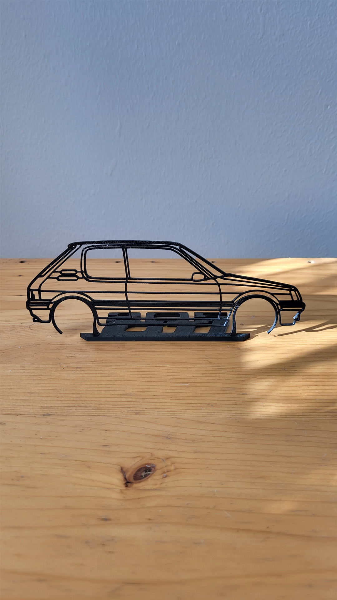 3D nyomtatott autós asztali dísz