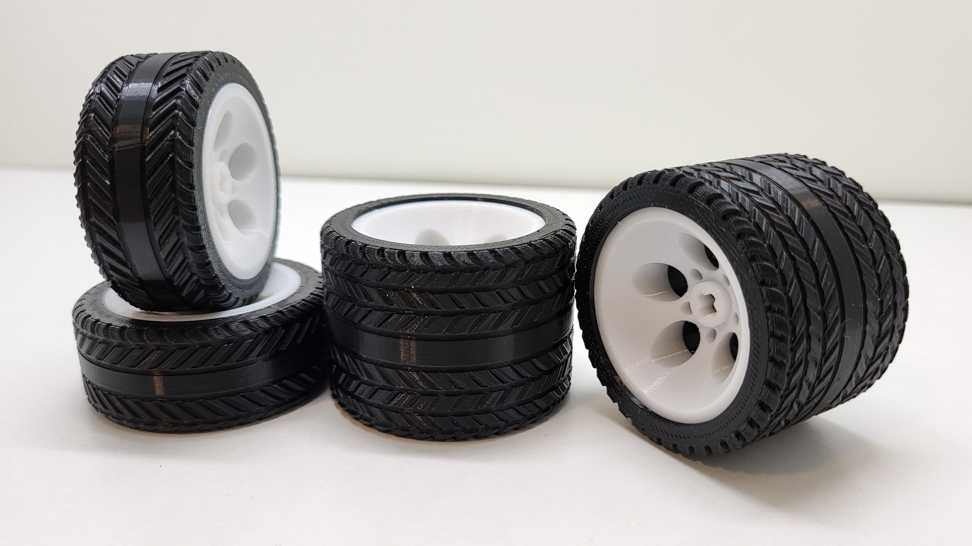3D nyomtatott kerék Lego autóhoz