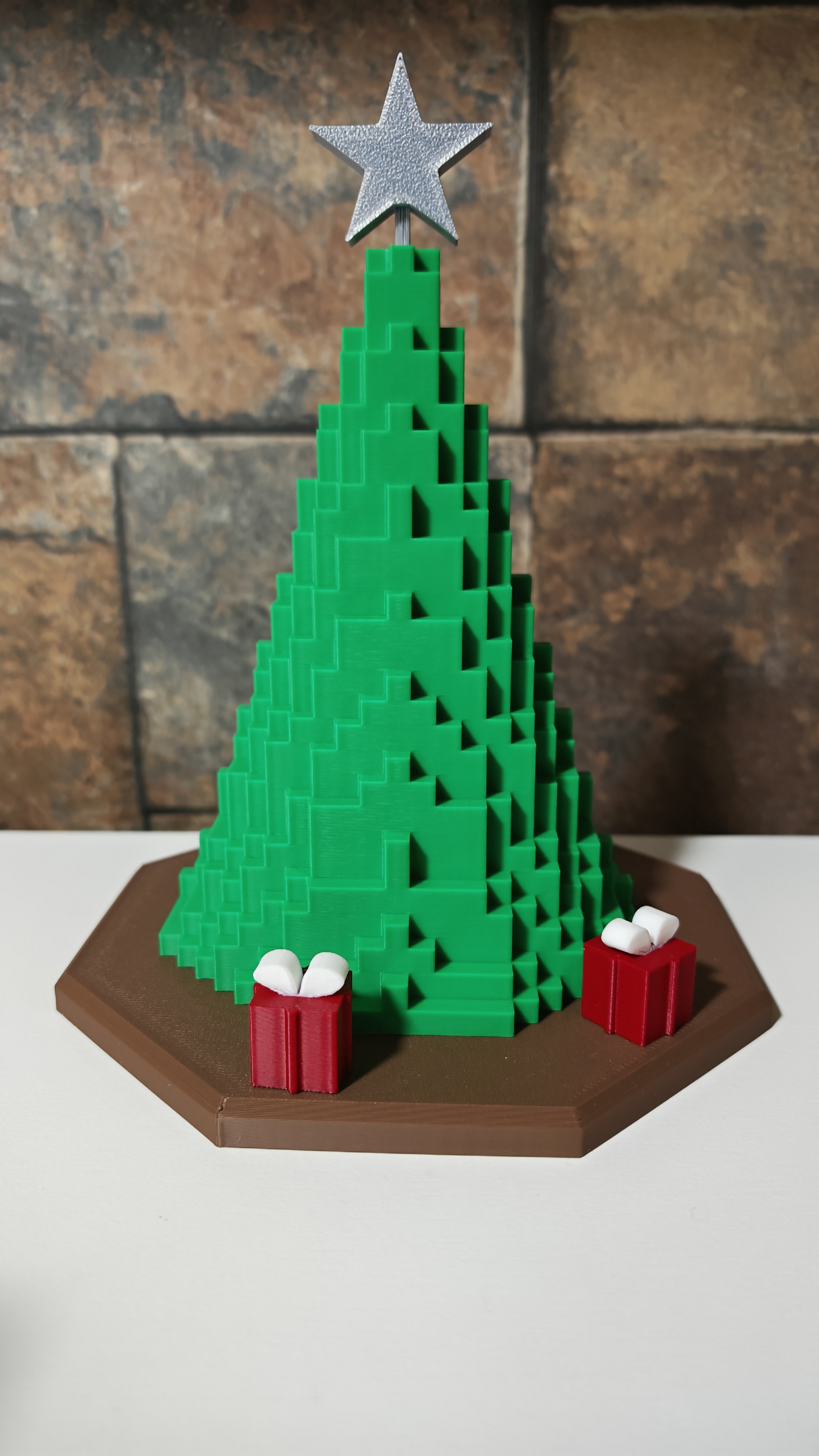 3D nyomtatott Minecraft stílusú karácsonyfa