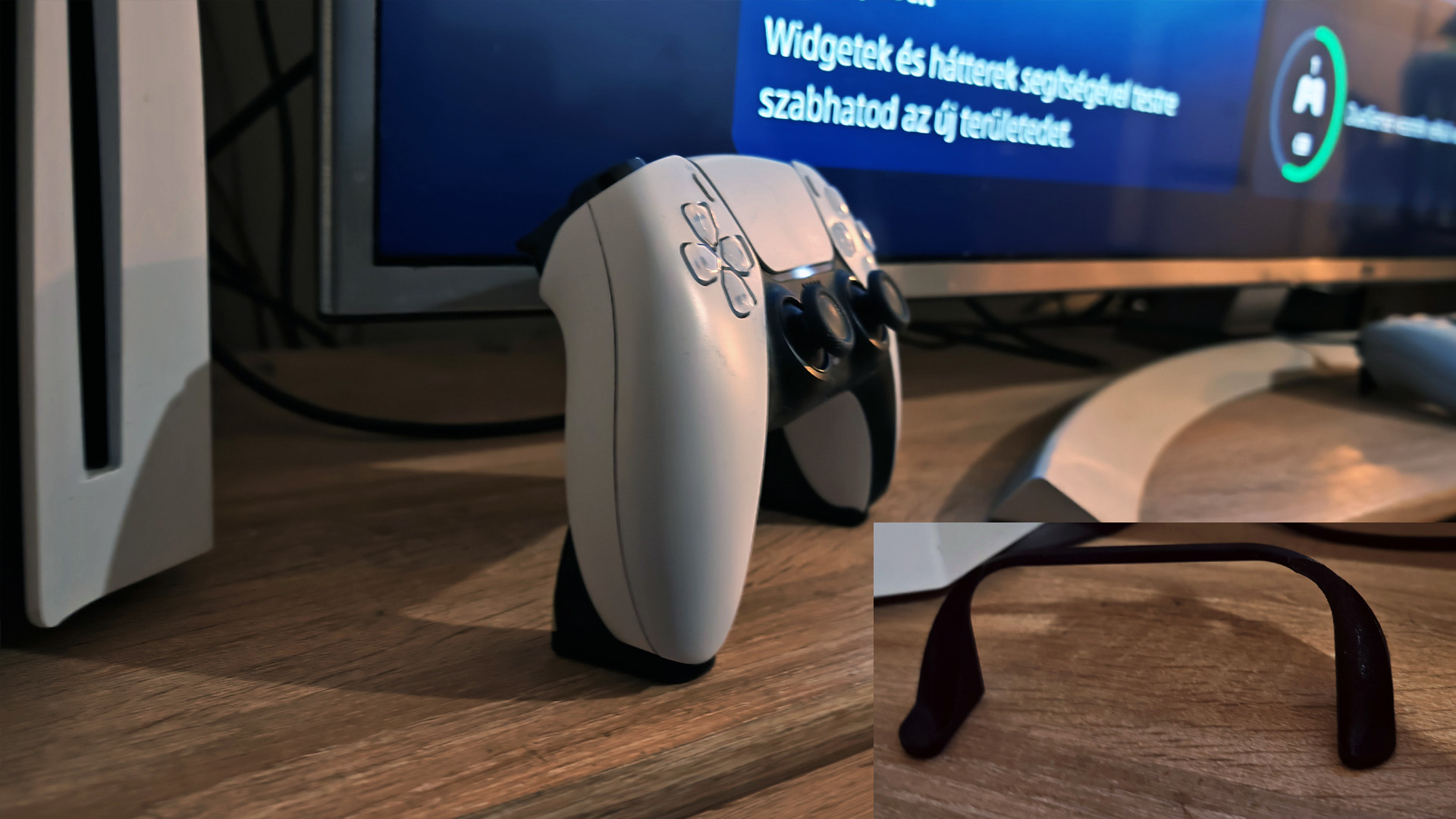 3D nyomtatott PS5 kontroler tartó
