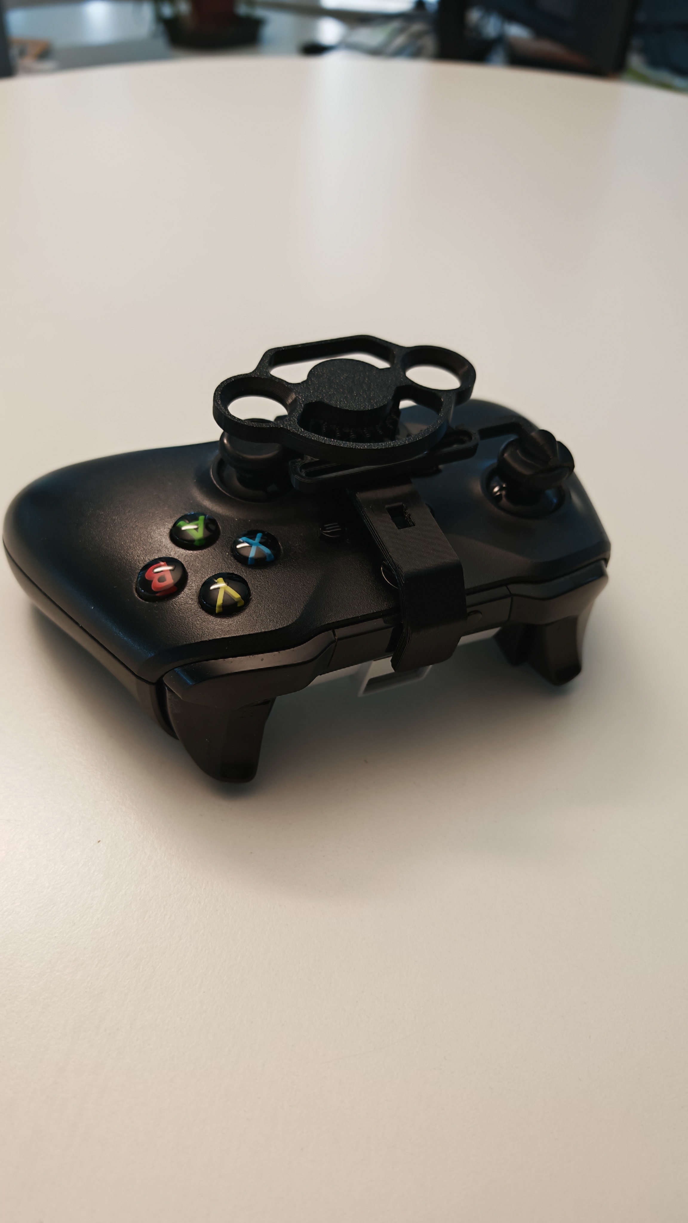 3D nyomtatott kiegészítő Xbox gamepadre